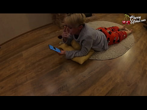 ❤️ Hullu blondi imee valtavaa mulkkua imee ja pomppii sen päällä - anaaliseksiä ☑  Seksi at us fi.porngipfy.ru