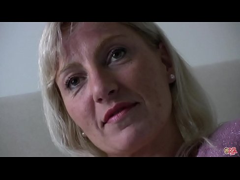 ❤️ Äiti jota me kaikki nussimme ... Lady, käyttäydy kunnolla! ☑  Seksi at us fi.porngipfy.ru
